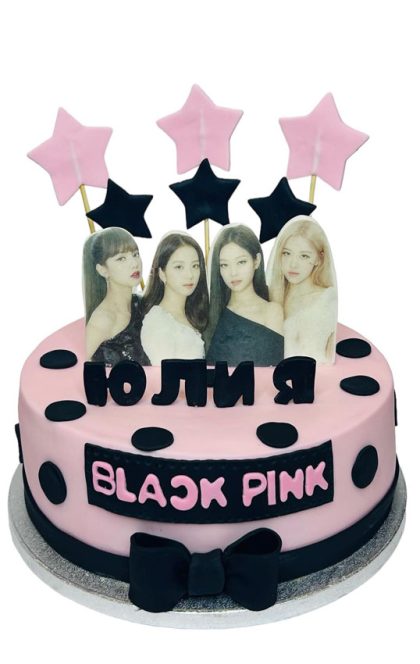 Blackpink cake.